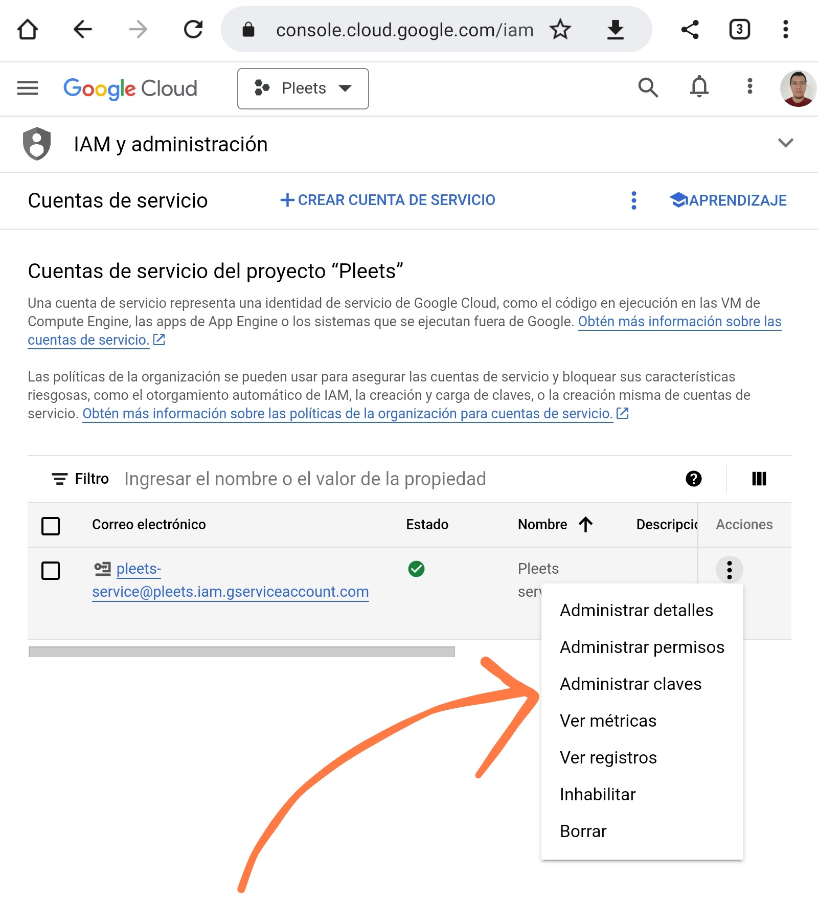 Opción para administrar claves en una cuenta de servicio de google search console